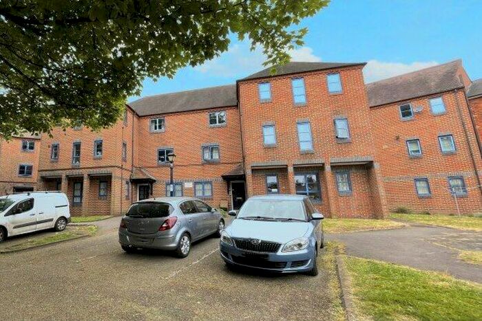 1 Bedroom Flat To Rent In Andover Road, Winchester, SO23
