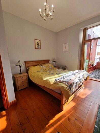 1 Bedroom Flat To Rent In Spacious Bedroom Flat, Portland Street, SY23