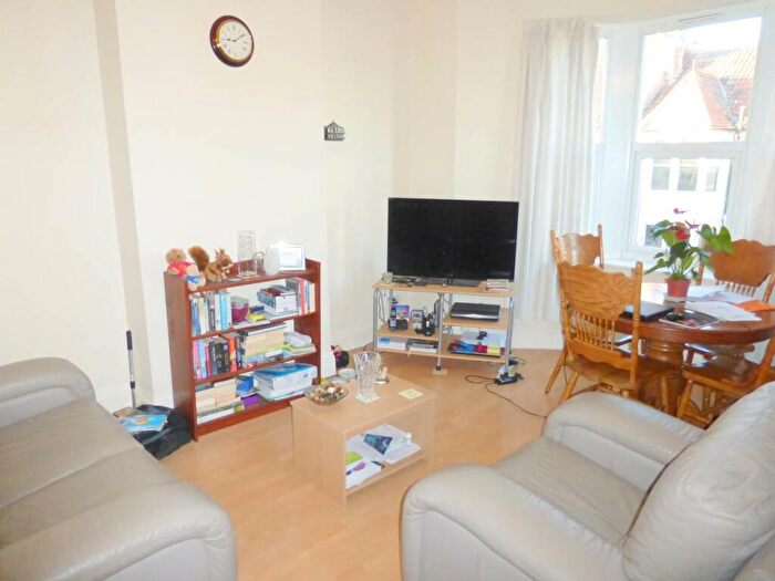 2 Bedroom Flat To Rent In Winchester Road, Brislington, Bristol, BS4