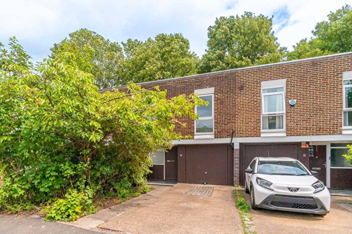 4 Bedroom Terraced House To Rent In Hunters Way, East Croydon, Croydon, CR0