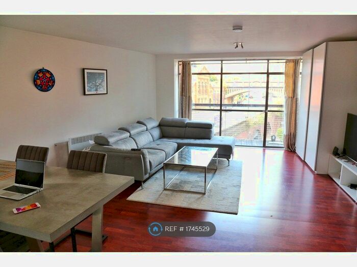 2 Bedroom Flat To Rent In Deansgate, Manchester, M3