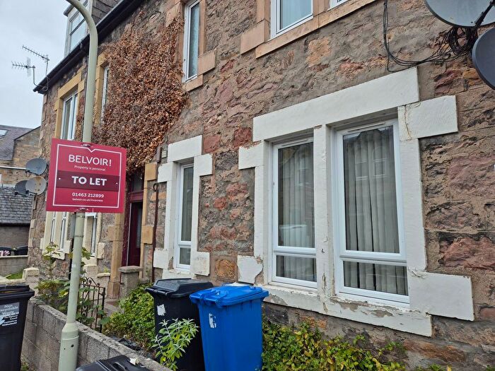2 Bedroom Flat To Rent In Hill Street, Crown, Inverness, IV2