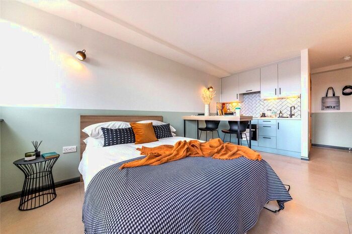 Studio To Rent In Uncle Stockwell, Courland Grove, London, SW8