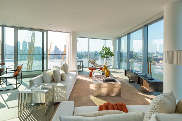 3 Bedroom Flat For Sale In Cutter Lane, Greenwich, SE10