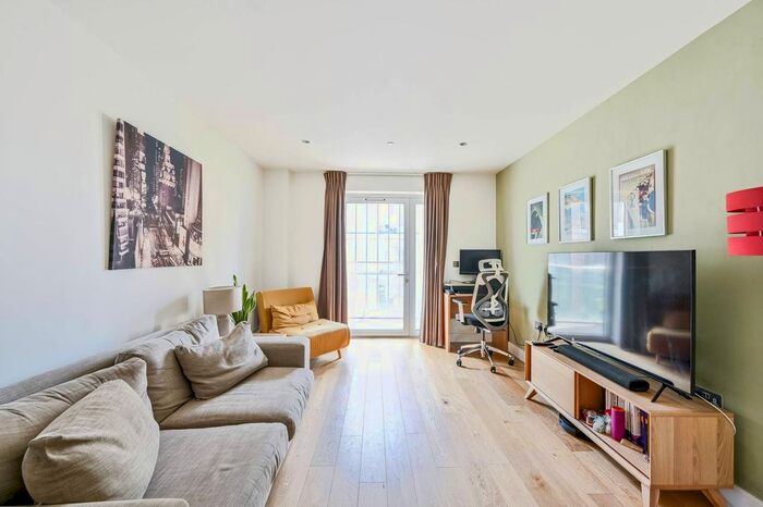 1 Bedroom Flat To Rent In Love Lane, Woolwich, London, SE18