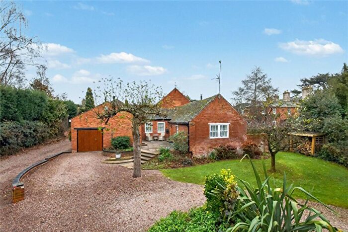 3 Bedroom Barn Conversion For Sale In Whitlenge Lane, Hartlebury, Kidderminster, Worcestershire, DY10