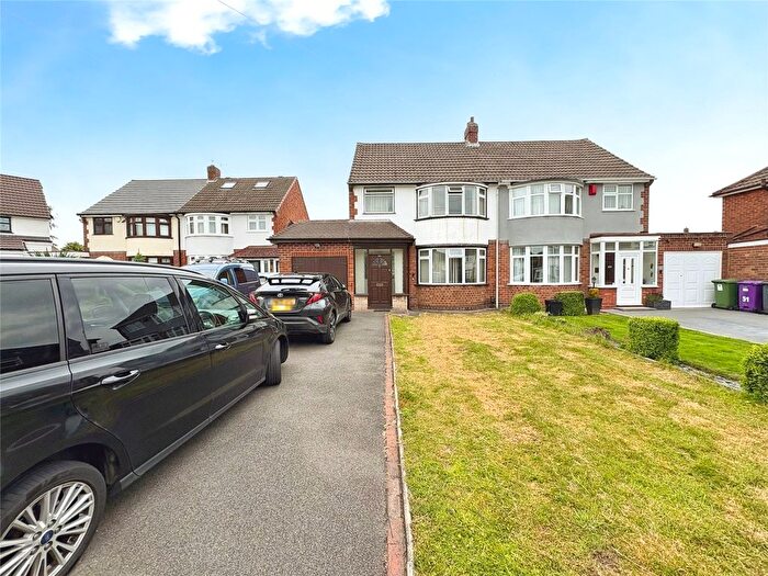 3 Bedroom Semi-Detached House To Rent In Duckhouse Road, Wolverhampton, West Midlands, WV11