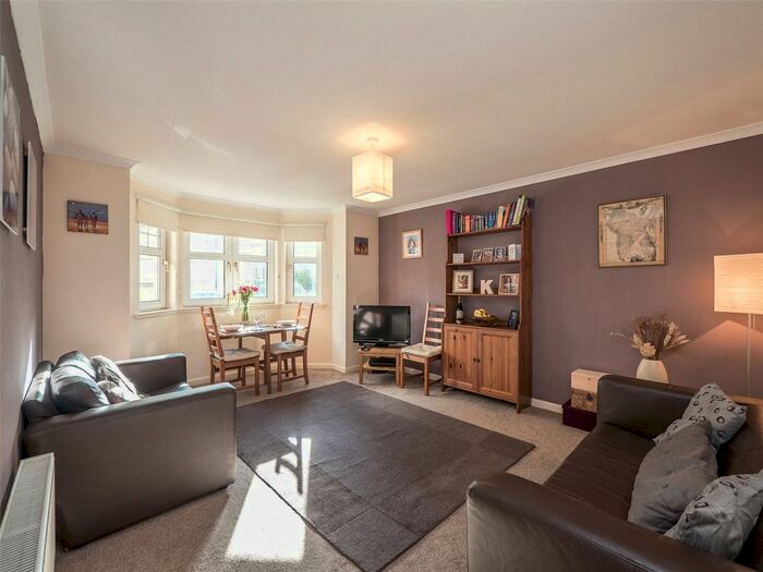 2 Bedroom Flat To Rent In Duff Street, Dalry, Edinburgh, EH11
