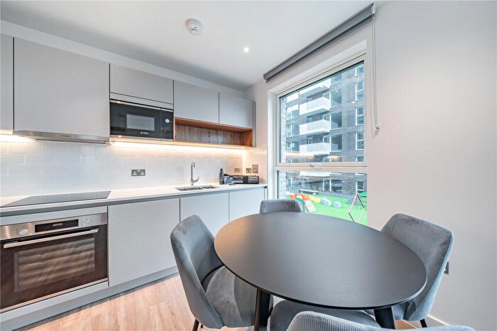 2 Bedroom Apartment To Rent In Henley Cross, London, SE3