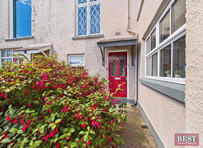 1 Bedroom Apartment / Flats For Sale In A Old Hall Court, Newry, BT34