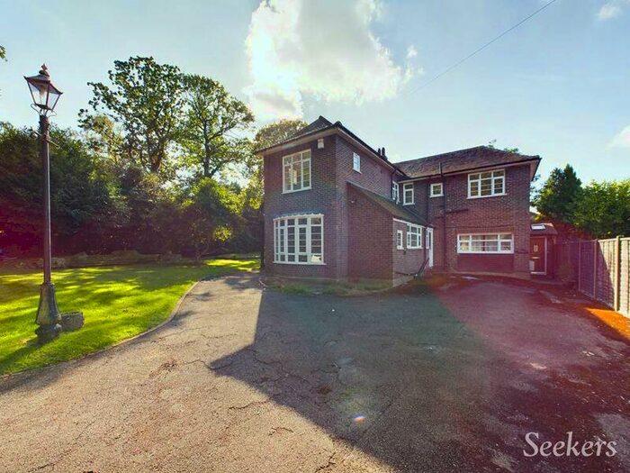 4 Bedroom Detached House To Rent In Walderslade Road, Chatham, ME4