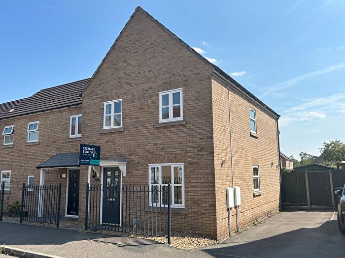 3 Bedroom Semi Detached House For Sale In Columbine Road, Ely, CB6