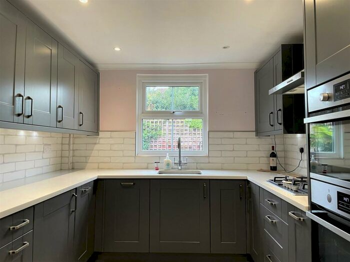 2 Bedroom Terraced House To Rent In Alpha Street South, Slough, SL1