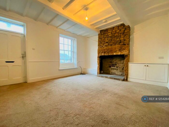 2 Bedroom Terraced House To Rent In Darton Road, Barnsley, S75