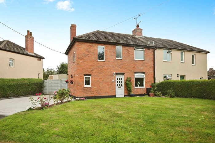 2 Bedroom Semi-Detached House For Sale In South Parade, Harbury, Leamington Spa, CV33