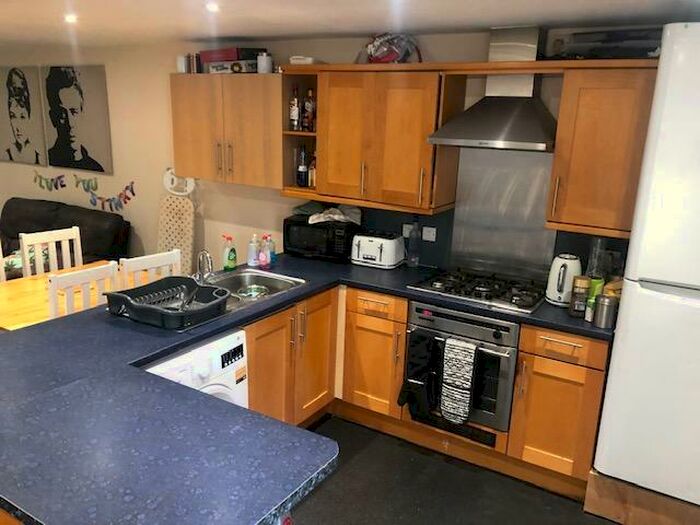 4 Bedroom Terraced House To Rent In Adames Road, Southsea, Hampshire, PO1