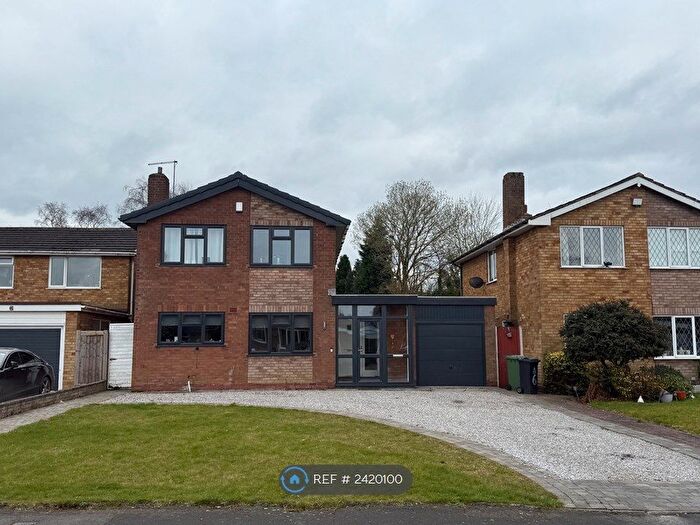3 Bedroom Detached House To Rent In Rushall Close, Walsall, WS4