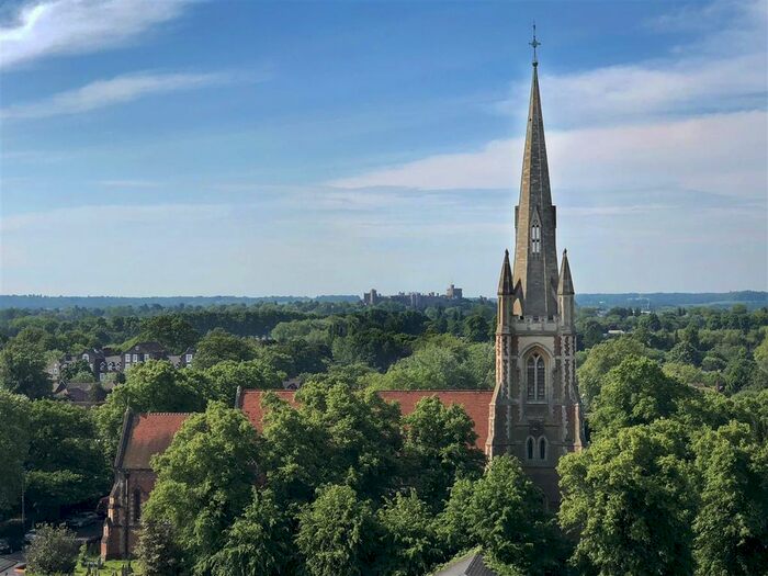 2 Bedroom Flat To Rent In Herschel Street, Slough, SL1