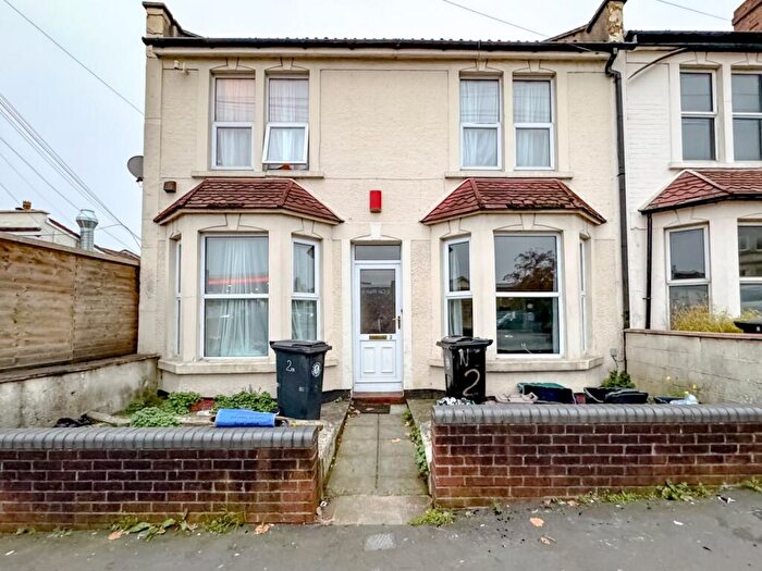 5 Bedroom Terraced House To Rent In Church Road, Horfield, Bristol, Somerset, BS7