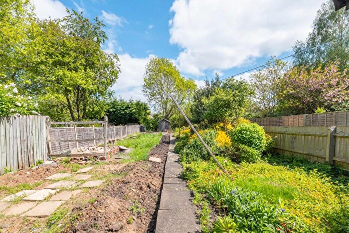 2 Bedroom Semi-Detached House For Sale In Willow Grove, Long Itchington, Southam, CV47