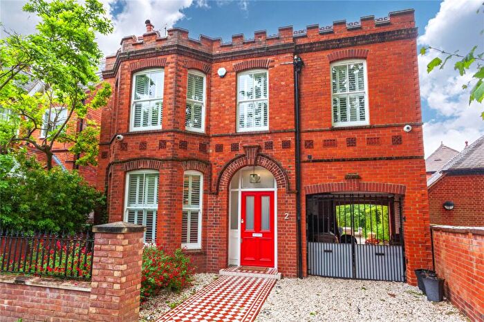 4 Bedroom Detached House To Rent In Norman Avenue, Henley-on-Thames, Oxfordshire, RG9