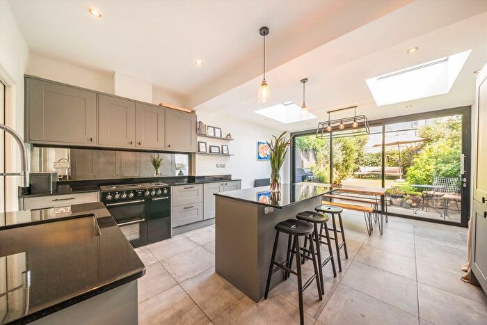 4 Bedroom Terraced House For Sale In Alston Road, Tooting, SW17