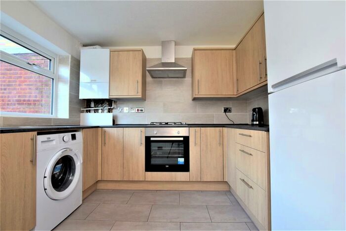 3 Bedroom Semi-Detached House To Rent In Ray Road, Collier Row, Romford, RM5