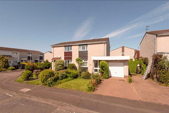 2 Bedroom House For Sale In Howden Hall Drive, Howden Hall, Edinburgh, EH16