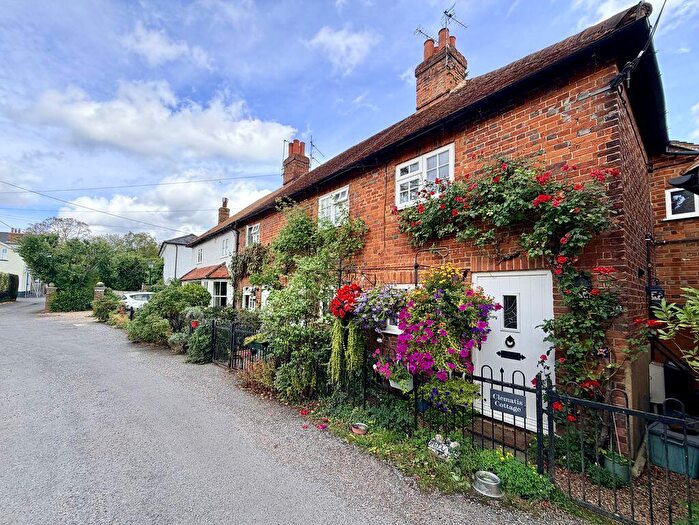 2 Bedroom End Of Terrace House For Sale In Berghers Hill - Character Cottage, HP10