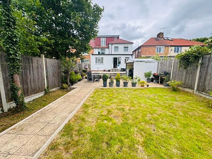 8 Bedroom Property For Sale In Sandringham Road, Northolt, UB5