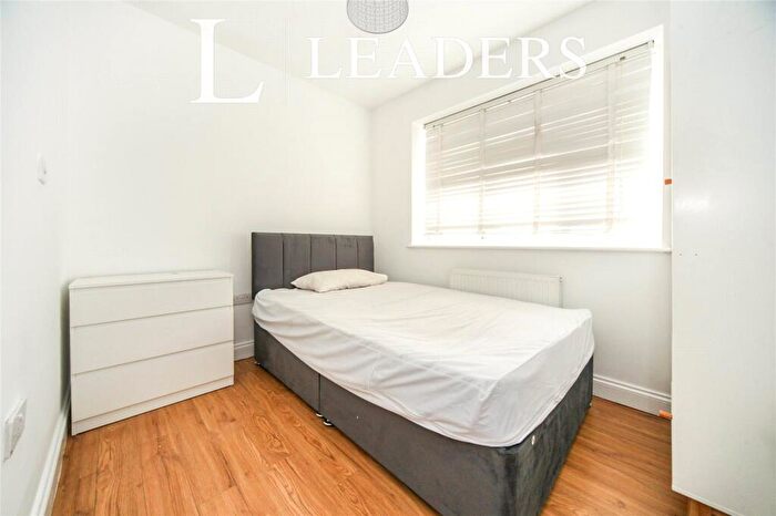 1 Bedroom House To Rent In Black Swan Lane, Luton, Bedfordshire, LU3