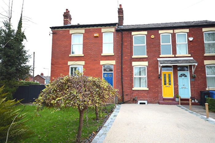 2 Bedroom Terraced House To Rent In Heaton Road, Heaton Moor, Stockport, SK4