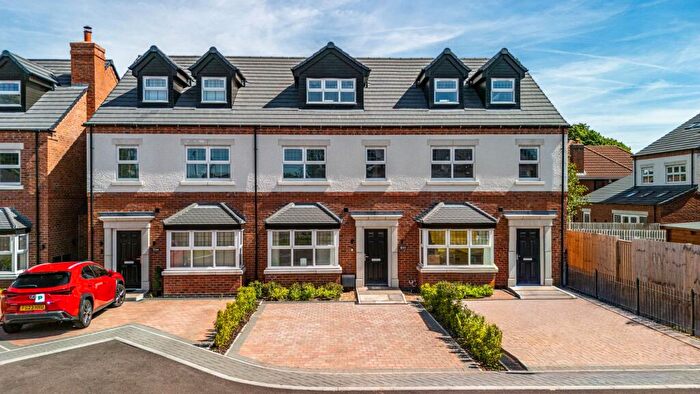 3 Bedroom Terraced House For Sale In Roebuck Gardens, Wollaton, NG8