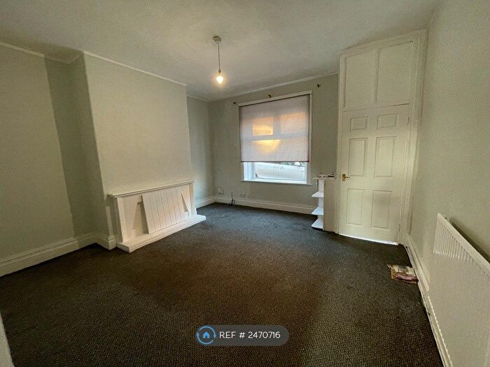 2 Bedroom Terraced House To Rent In Forest Street, Oldham, OL8