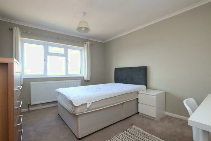 4 Bedroom House To Rent In Sheridan Road, Bath, BA2