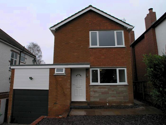 3 Bedroom Detached House To Rent In Chawn Hill, Stourbridge, DY9