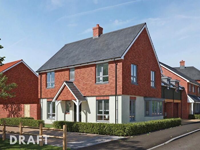 4 Bedroom End Of Terrace House For Sale In Brockhills Lane, New Milton, BH25