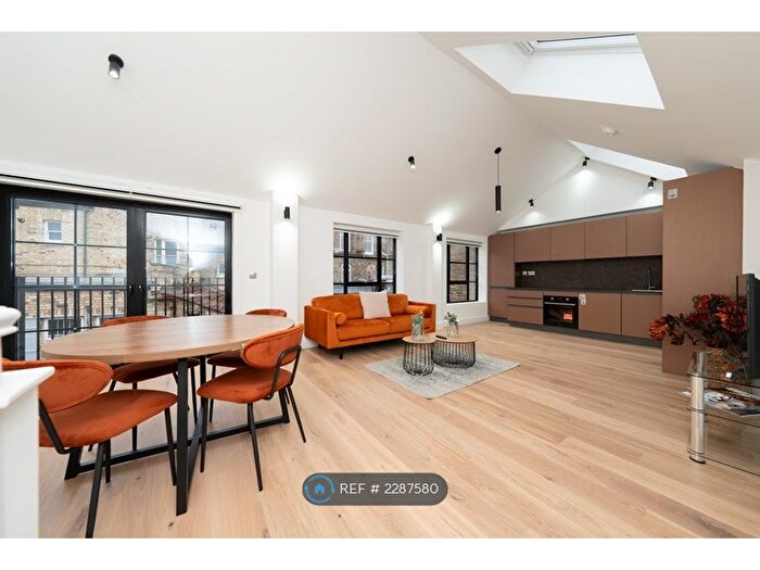 1 Bedroom Maisonette To Rent In London, London, N4