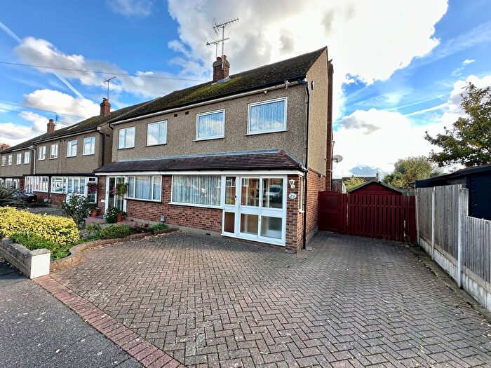 3 Bedroom Semi Detached House For Sale In Burstead Drive, Billericay, CM11