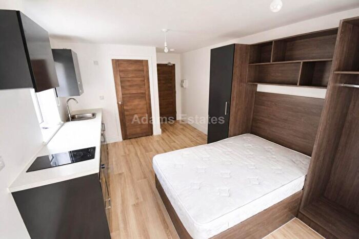 1 Bedroom Semi-Detached House To Rent In Charndon Close, Reading, RG2