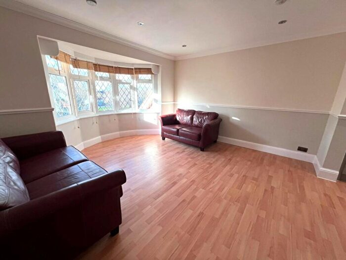 1 Bedroom Flat For Sale In Lodge Lane, North Grays, Grays, RM16