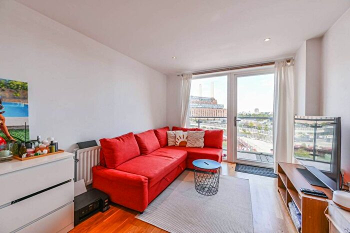 2 Bedroom Flat To Rent In Viridian Apartments, Nine Elms, Battersea, SW8