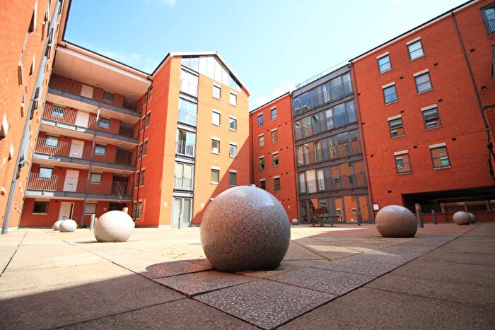 2 Bedroom Flat To Rent In Pilcher Gate, Lace Market, Nottingham, NG1