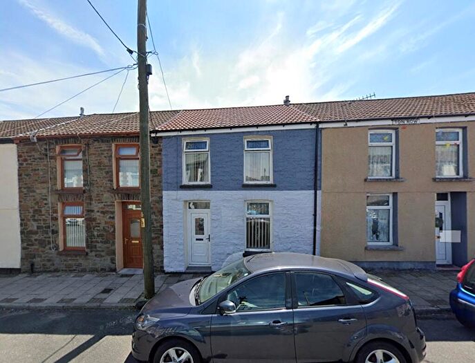 3 Bedroom House To Rent In Ton Row, Pentre, CF41
