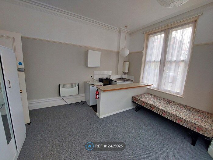 Studio To Rent In Westbourne Gardens, Folkestone, CT20