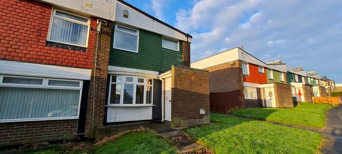 3 Bedroom Semi-Detached House To Rent In Cranesville, Beacon Lough, Gateshead, NE9