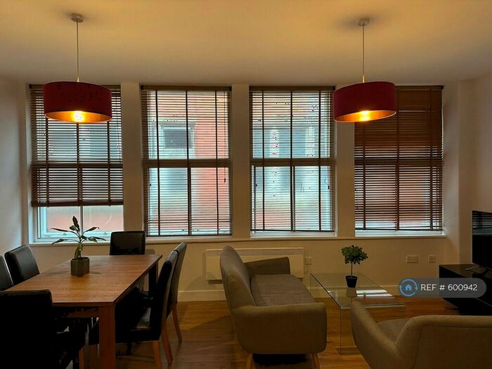 2 Bedroom Flat To Rent In Princess Street, Manchester, M1