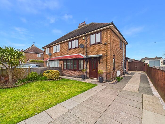 3 Bedroom Semi-Detached House For Sale In Ramsdale Avenue, Calverton, Nottingham, NG14