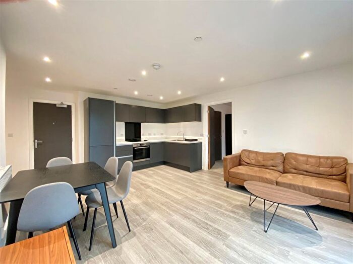 2 Bedroom Flat To Rent In Downtown, Woden Street, Salford, M5