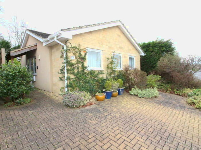2 Bedroom Detached Bungalow To Rent In Charlbury, OX7